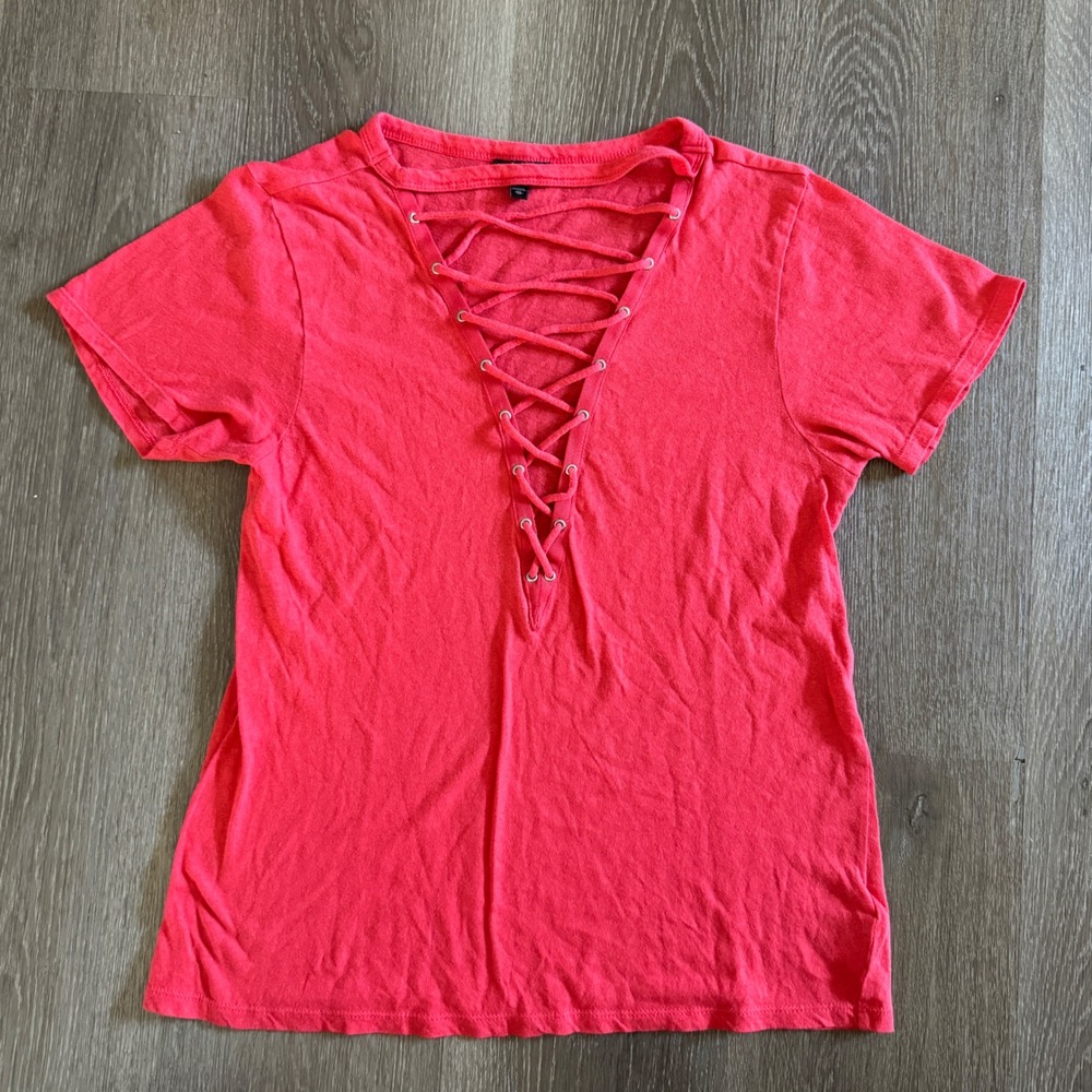 Express Lace Up T-Shirt Women XS Red Grommet V-Neck Short Sleeve Cotton Modal